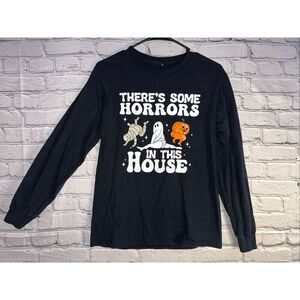 Gildan Black Long Sleeve Graphic T-Shirt – Medium – “There Are Some Horrors in T